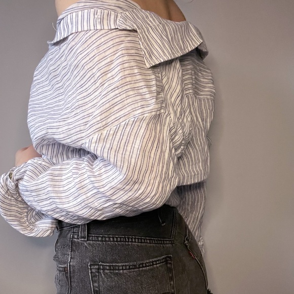 Bundle of Cute Tops!! - Picture 7 of 12